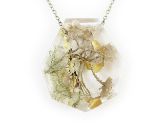 Lichen Terrarium Resin Necklace • Nature Necklace • Eco Resin Pendant Terrarium Jewelry • Moss Jewelry • Science Jewelry • Botanical Jewelry