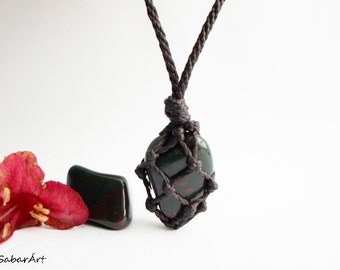Bloodstone pendant, man's necklace, gift for him, Blood stone pendant, Bloodstone jewelry, bloodstone, chakra jewelry, men's necklace, green
