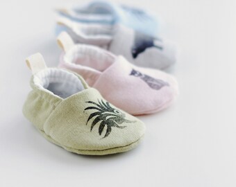 Baby Booties in Naturally Dyed Organic Cotton