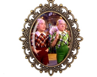 Wizard of Oz Dorothy Gale Munchkins Lollipop Guild Victorian Cameo Large or Small Handmade Bronze or Silver Necklace Jewellery