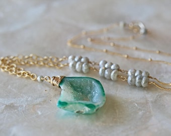 Green Druzy Necklace, Geode Necklace, Green Geode Necklace, Gold Necklace, Long Necklace, Druzy Necklace, Crystal Necklace