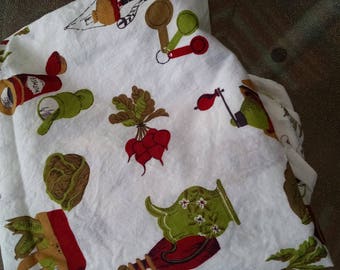 Vintage Material / Kitchen Fabric / Vintage Textiles / Retro Cotton Fabric / Sewing Supplies / Craft Supplies / Craft Fabric