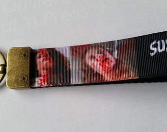 Suspiria Horror movie Keychain Scary Movie keychain Horror movie Keychain Unique keychain Halloween Keychain Suspiria Keyfob horror keyfob