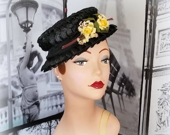 40s Black Straw Boater Hat - Yellow & White Posies - Black Grosgrain Ribbon Band - Black Vintage Hat