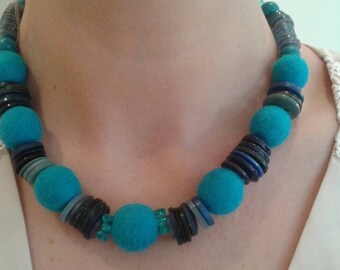 Felt and button necklace with matching earrings.