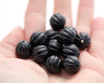 Vintage Lucite Beads Fluted Round Black 14mm (12)