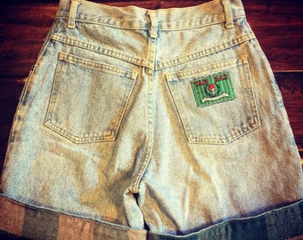 Vintage High Waisted Denim Shorts 80's-90's size 7