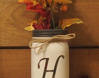 Customized mason jar for wedding of special occasion