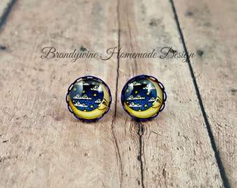 Moon and Star Earrings, 12mm Round Glass Cabochon Earrings, Blue Earrings, Celestial Earrings, Trendy Earrings, Man in the Moon Earrings