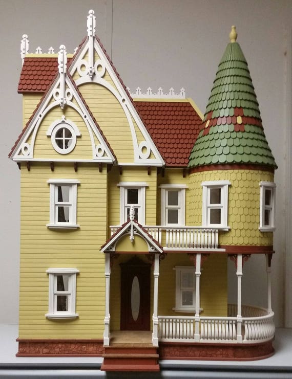 dollhouse mansion