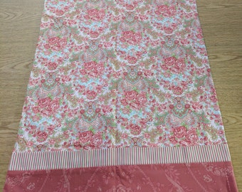 Rose Pattern Pillowcases, set of 2