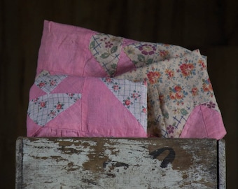 Vintage Floral & Pink Quilt Top