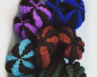 Sur mesure, Pantoufles,Phentex,grand-mère- fait au Québec-modèles au choix-couleurs au choix-femme, homme, enfants, bambin-Phentex slippers