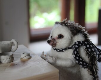 Needle felted Easter hedgehog, felted animal, Miniature soft sculpture, Woodland