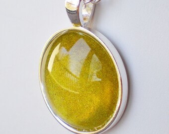 Golden Yellow Nail Polish Necklace Jewelry Spectrum Cosmetic Drop of Sunlight Nail Polish Jewelry