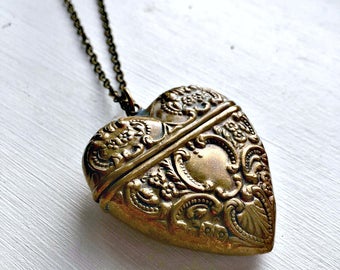 Antique Style Vesta Case Locket Necklace