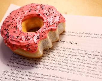 Donut Paperweight - Donut Accessoiries, Paperweight, Office Desk Accessories, Gift for Women, Birthday Gift