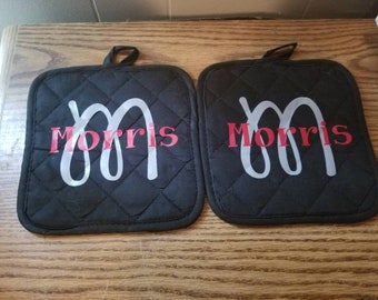 Monogram pot holders and oven mitt