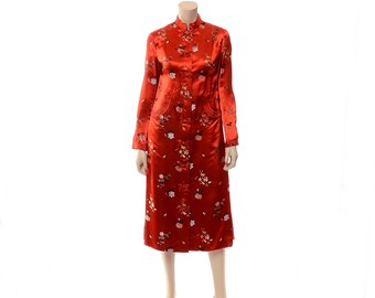 Vintage 60s Dynasty Red Satin Asian Embroidered Jacket 1960s Hong Kong Goth Dress Lounge Duster / size Small