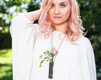 Plantaë cubus-contortus, Wearable Planter Necklace, Small Planter pendant, Bud Vase, Unique Jewelry