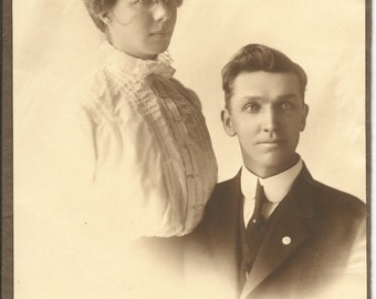Antique 1900 Photograph Of Married Couple