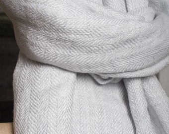 Pure 100% linen shawl Greyish white linen shawl herringbone pattern