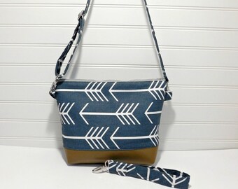 Arrow Crossbody Bag, Crossbody Sling Bag, Small Crossbody Purse, Across Body Bag, Wristlet Purse, Over the Shoulder Bag, Cross Over Bag