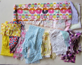 Flannel Fabric Scraps, Fabric Destash, Cloth Remnants, Cotton Flannel,39 piece,Assorted Fabric Pieces, Fabric Grab Bag, Leftover Fabric