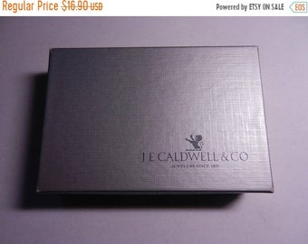 Spring Sale Vintage JE Caldwell & Co Box