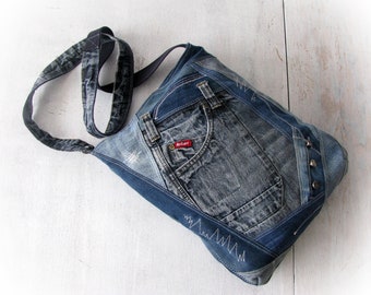 Recycled denim crossbody bag Jeans messenger bag Patchwork shoulder bag Vegan denim sling bag Upcycled old jeans Recycled vintage denim