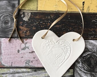 Porcelain heart in white