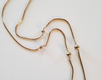 Vintage 1978 Avon Gold Tie-the-knot Chain Necklace