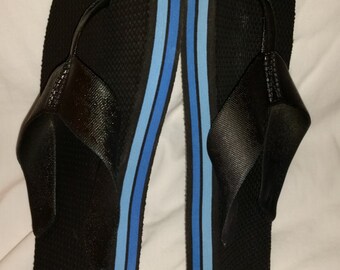80s Vintage Flip Flops Used Blue and Black Women size 9 size