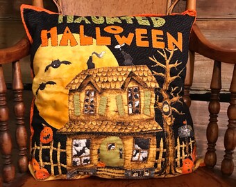 Halloween Pillow * Haunted House * Bats * Pumpkins * Handmade * Vintage * Halloween Decor