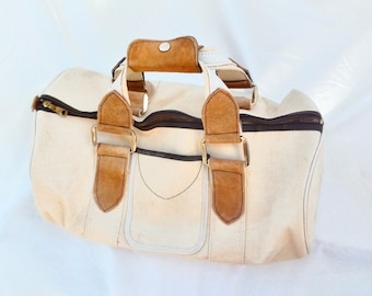 Duffle bag ~ Canvas Leather and Metal Travel Weekender ~ Weekender Gear Bag ~ Vintage ~ Collapsible Duffle ~ Cream White Canvas Metal Zipper