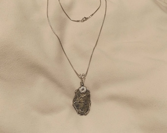 Natural Stone Essential Oils Necklace