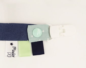 Fabric pacifier clip