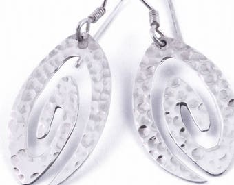 Hammer Balinese Silver Drop Earrings / 925 Sterling SIlver / Fine Quality