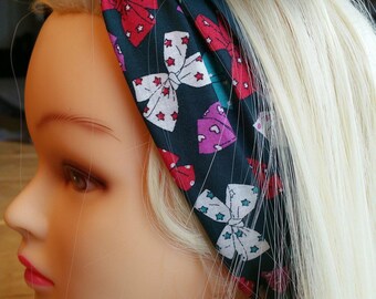 Blue hinged headband Navy patterned bow ties