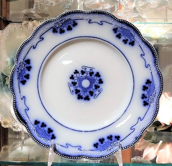 Flow Blue Plate / W H Grindley / Lorne / Staffordshire / Victorian / Art Nouveau / Porcelain