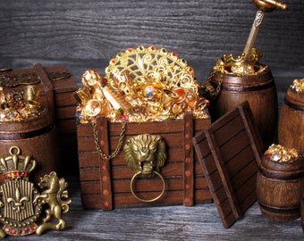 Miniature Treasure Chest for Your Dollhouse