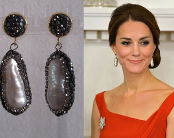 Kate Middleton Duchess of Cambridge Inspired Replikate Baroque Pearl Double-Sided Drop Crystal Earrings
