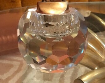 Vintage Mid-Century Hollywood Regency Heavy Crystal Table lighter (round)