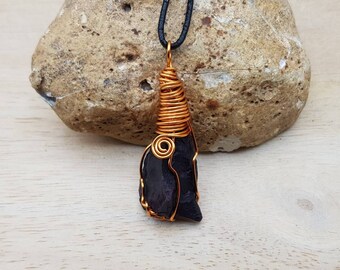 Raw Sugilite pendant. Rare purple Raw Crystal necklace. Reiki jewelry uk. Copper Wire wrapped pendant