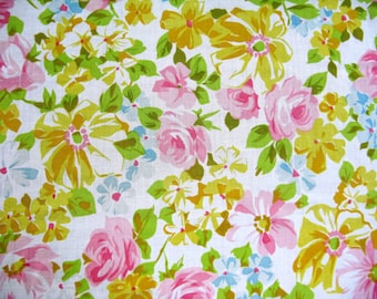 One Yard of Vintage Sheet Fabric - Pastel Rose Floral - 1 yd