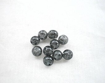 10 black Crackle Glass 8mm beads