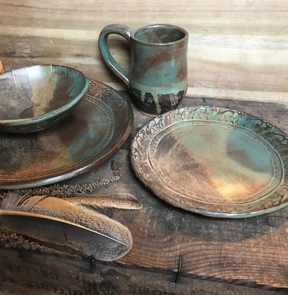 Wild Buffalo Dinnerware Set Including Mug Native American Wild Buffalo Dinnerware Set Including Mug Native American