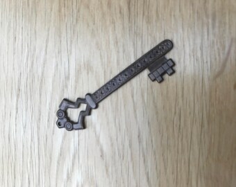 Jewellery Making Vintaj Natural Brass Brass Gate Key Pendant x1