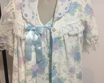 Vintage nightgown set