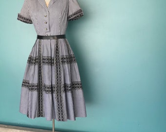50s Gingham Swing Dress, Twirl Dress, Shirt Waist Dress, Day Dress, Mad Men Dress, Full Skirt Dress, Small Medium, TaraLynEvansStudio